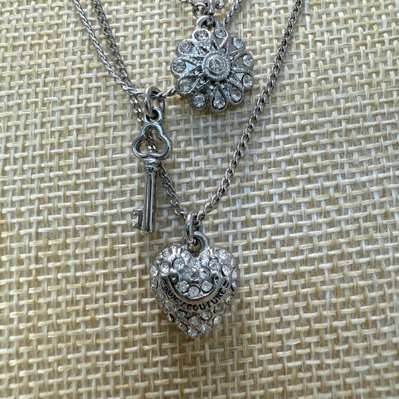 Juicy Couture Silver-Tone Layered Charm Necklace With Heart Key & Flower Pendant - Picture 4 of 10
